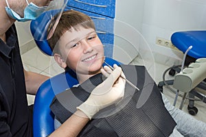 A child patient at the dentistÃ¢â¬â¢s photo